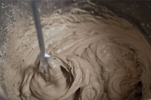 PB02 mortar mixing with water using high-speed drill